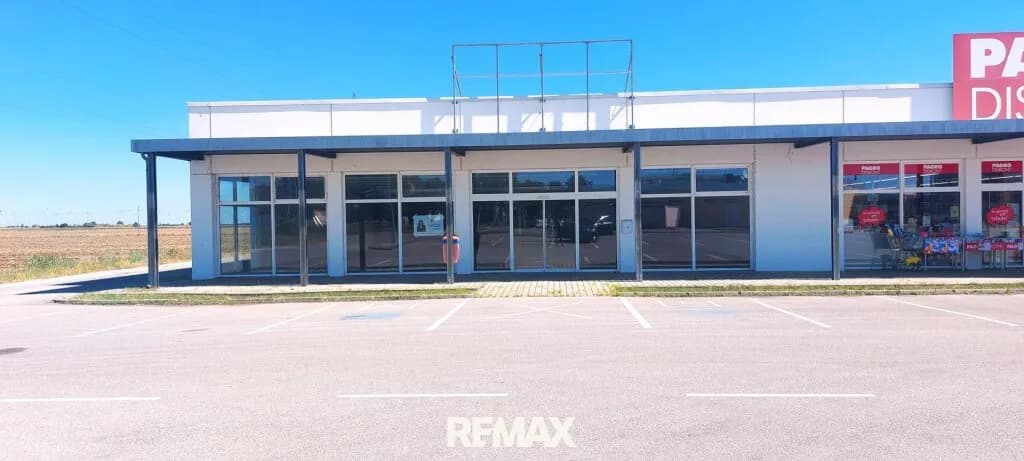 Immobilie mieten in Neusiedl am See – 534 m², € 5.981