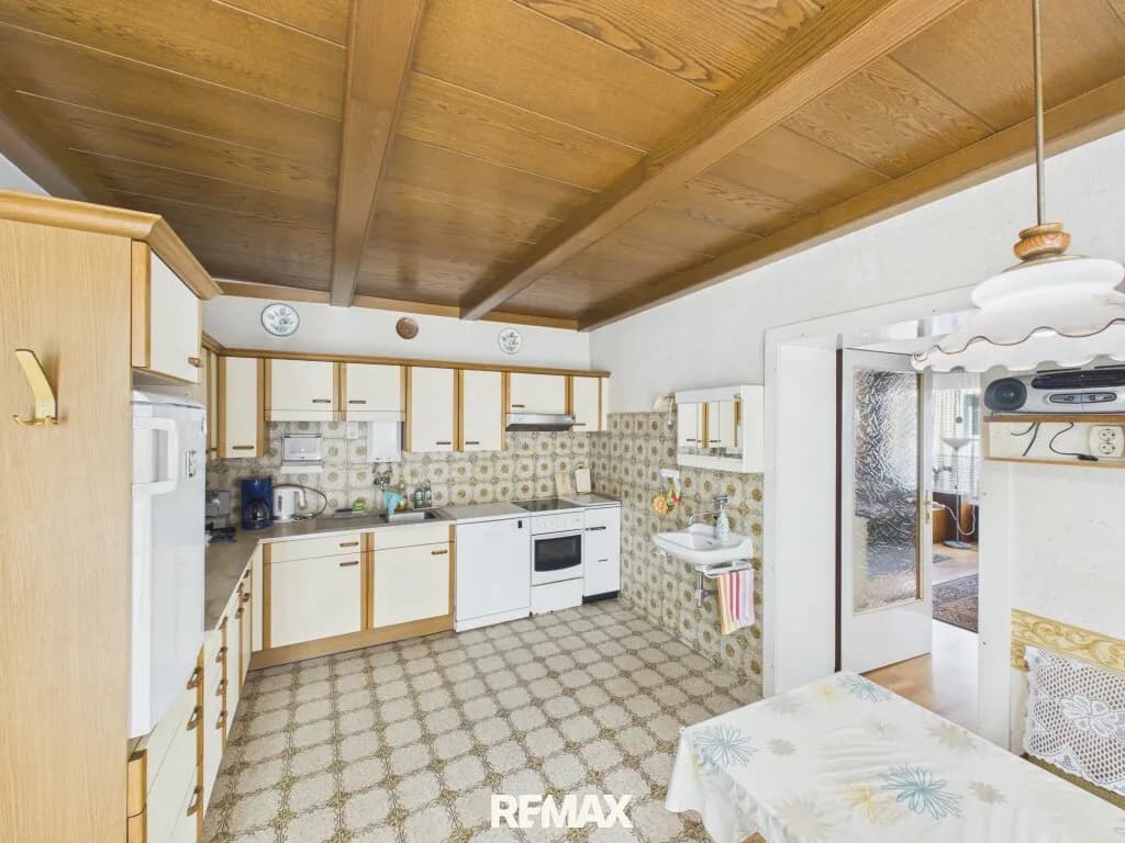 6-Zimmer-Haus kaufen in Bruck an der Leitha – 163 m², € 180.000 – Bild 4 von 16
