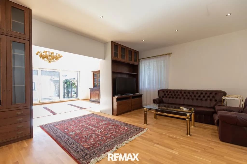 9-Zimmer-Haus kaufen in Bruck an der Leitha – 302 m², € 749.000 – Bild 4 von 54