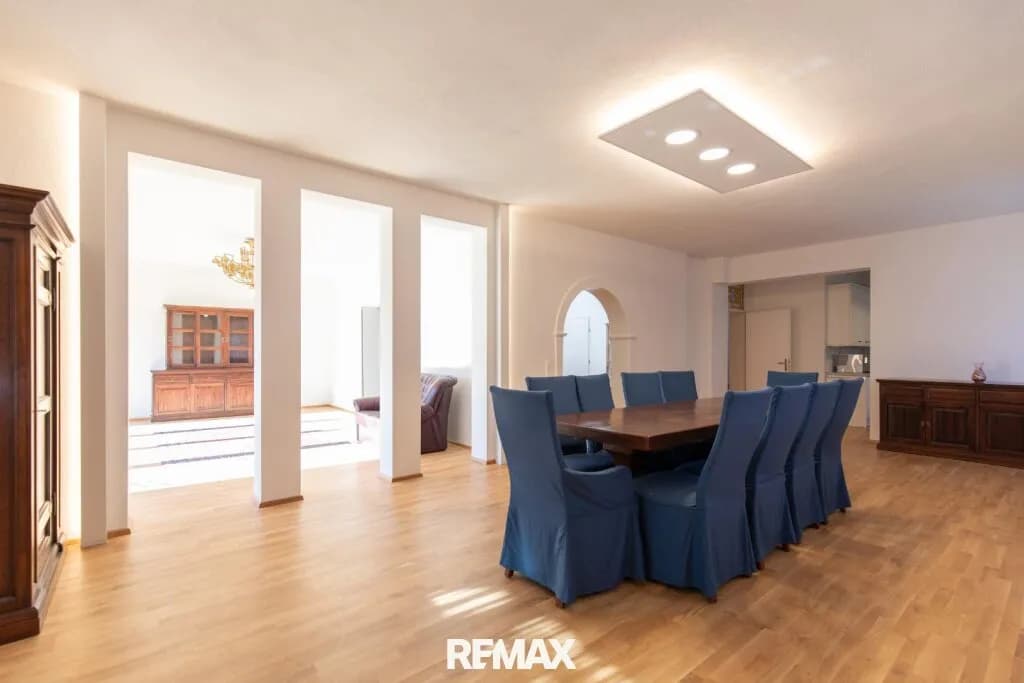 9-Zimmer-Haus kaufen in Bruck an der Leitha – 302 m², € 749.000 – Bild 5 von 54