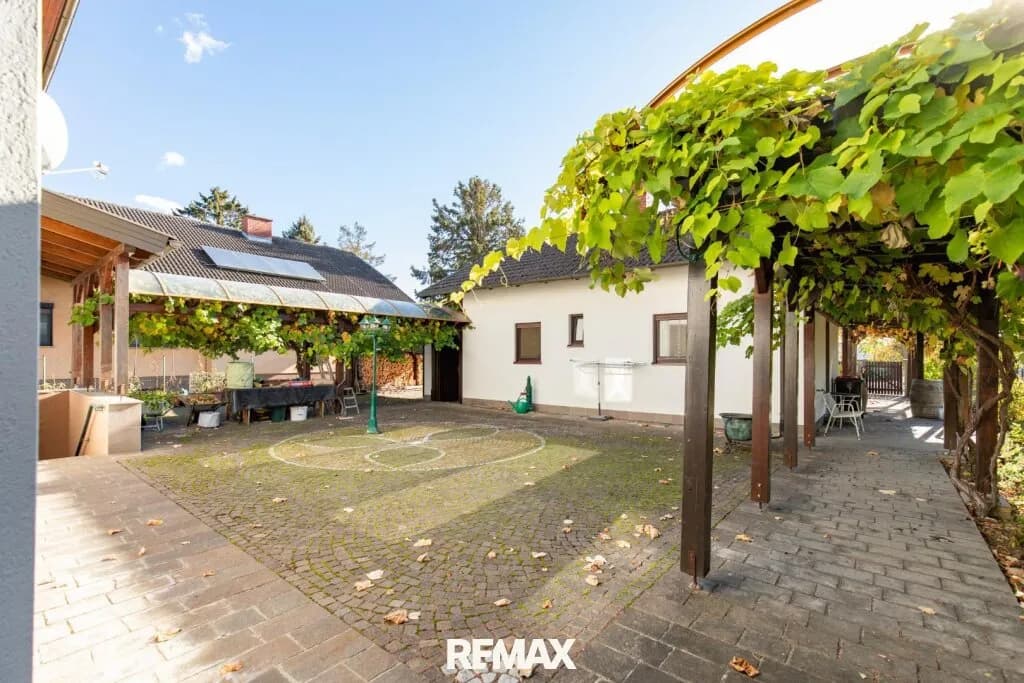 9-Zimmer-Haus kaufen in Bruck an der Leitha – 302 m², € 749.000 – Bild 15 von 54