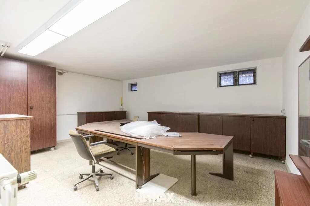 9-Zimmer-Haus kaufen in Bruck an der Leitha – 302 m², € 749.000 – Bild 21 von 54