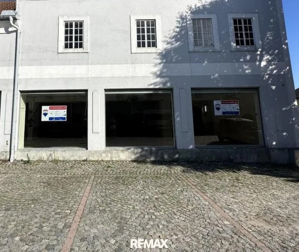 Gewerbeimmobilie mieten in Eisenstadt - Umgebung – 635 m², € 2.996