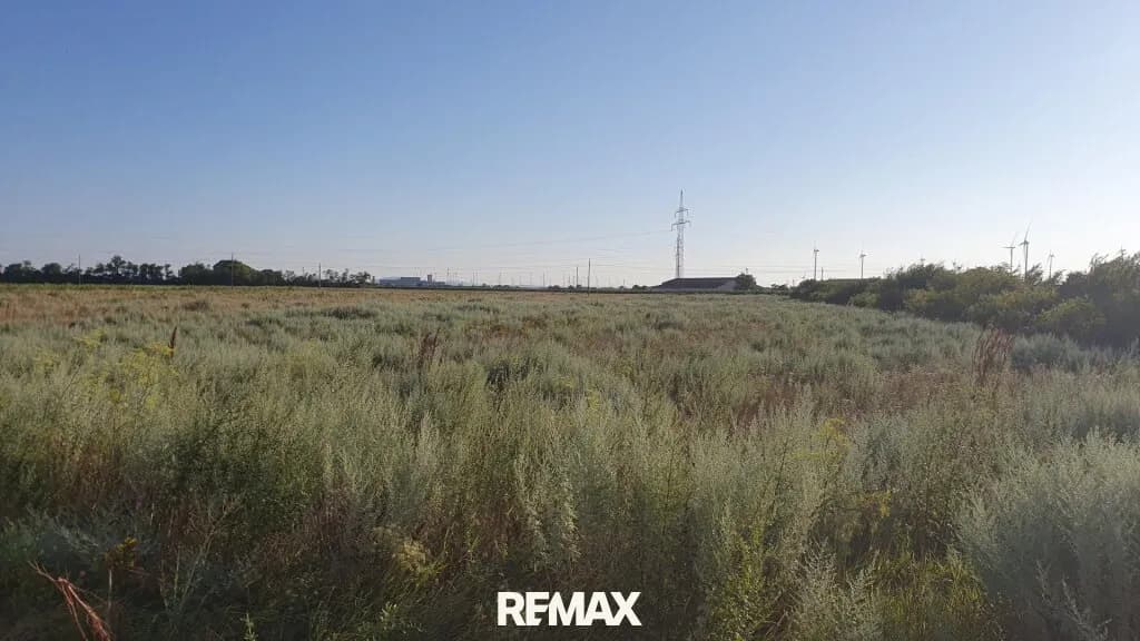 Immobilie kaufen in Neusiedl am See – 8 693 m², € 173.860