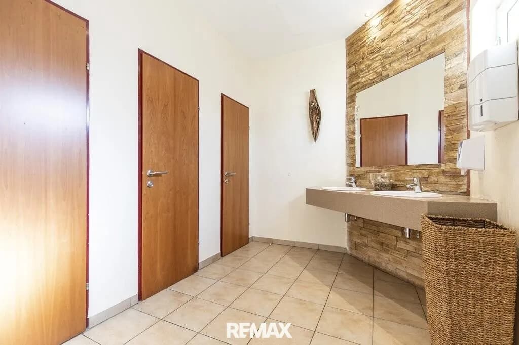 Gewerbeimmobilie kaufen in Neusiedl am See – 779 m², € 850.000 – Bild 22 von 32