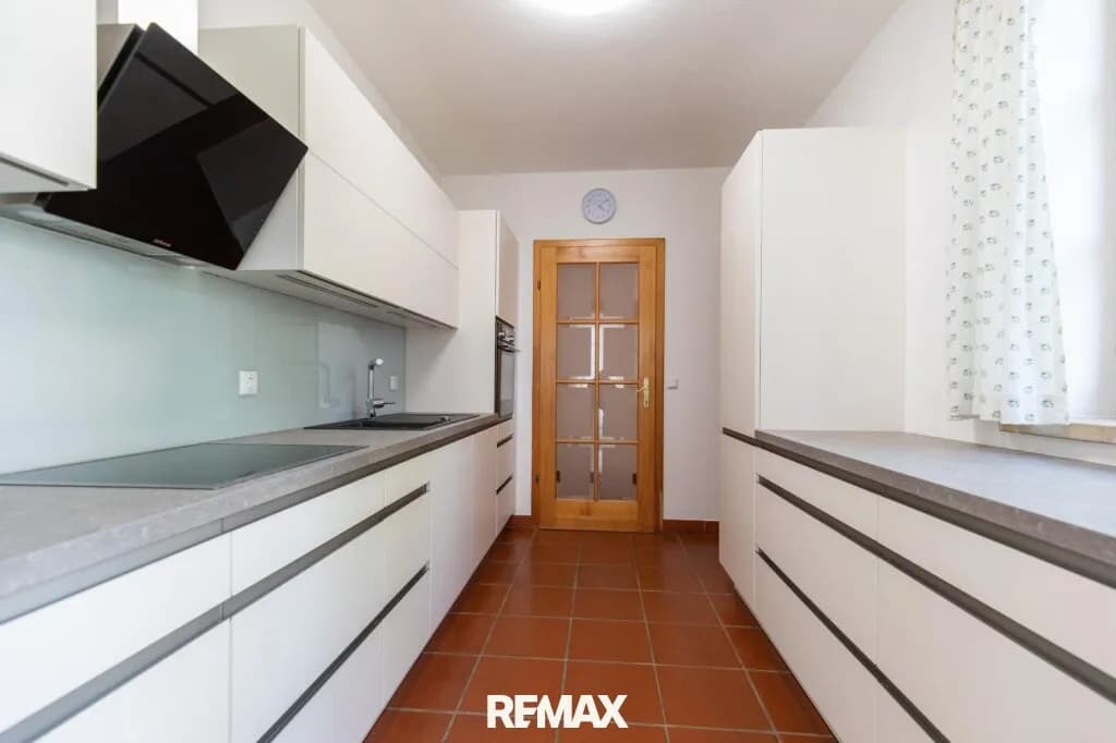 6-Zimmer-Haus kaufen in Neusiedl am See – 170 m², € 780.000 – Bild 8 von 30