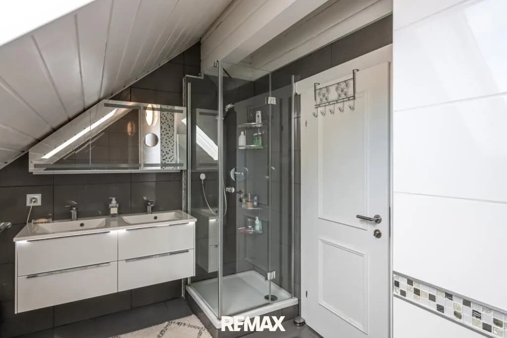 7-Zimmer-Haus kaufen in Schwaz – 208,3 m² – Bild 12 von 35