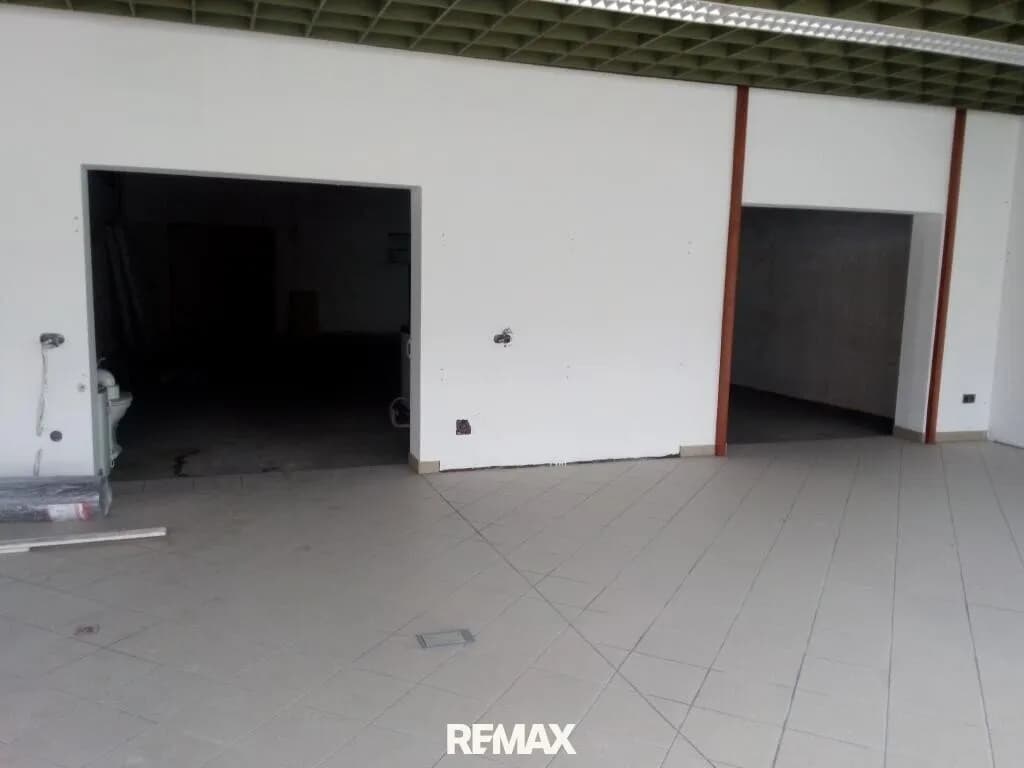 Gewerbeimmobilie mieten in Eisenstadt – 297 m², € 2.379 – Bild 2 von 2