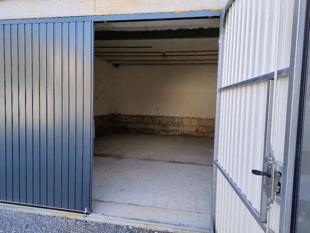 5-Zimmer-Gewerbeimmobilie mieten in Baden – 1 049 m², € 1.800 – Bild 6 von 7