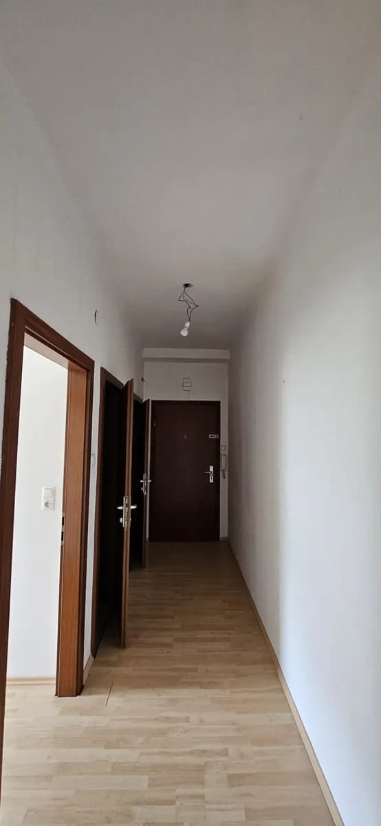 2-Zimmer-Wohnung mieten in Linz – 57 m², € 750 – Bild 2 von 8
