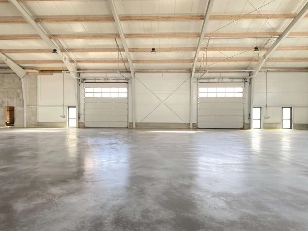 Gewerbeimmobilie mieten in Korneuburg – 1 395 m², € 12.000 – Bild 3 von 24