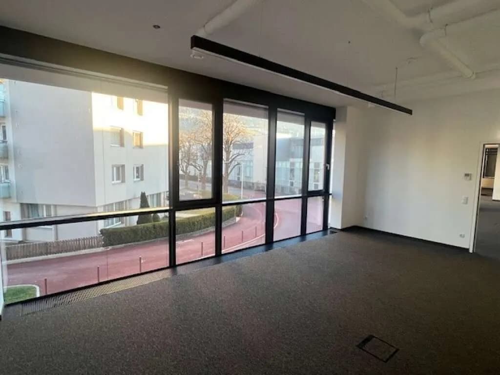 Gewerbeimmobilie mieten in Schwaz – 332 m², € 11.100 – Bild 9 von 10