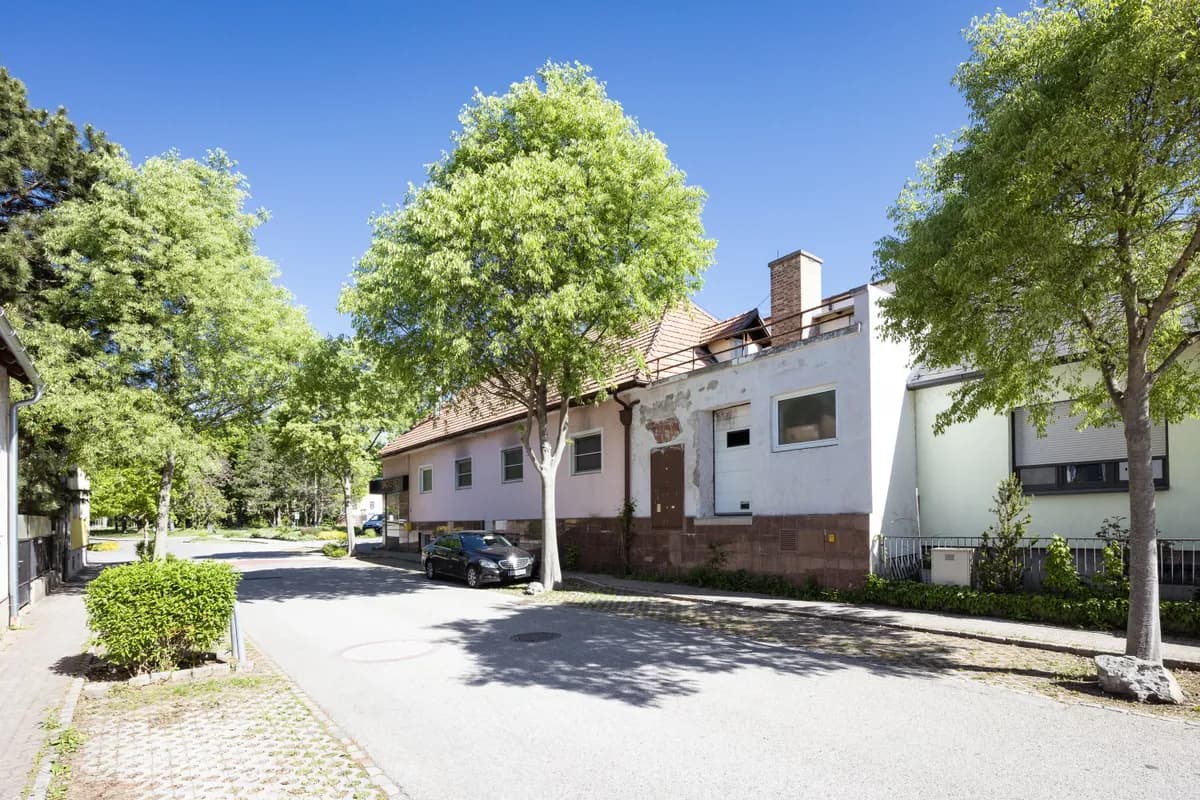 Grundstück kaufen in Baden – 2 062 m², € 800.000 – Bild 2 von 5