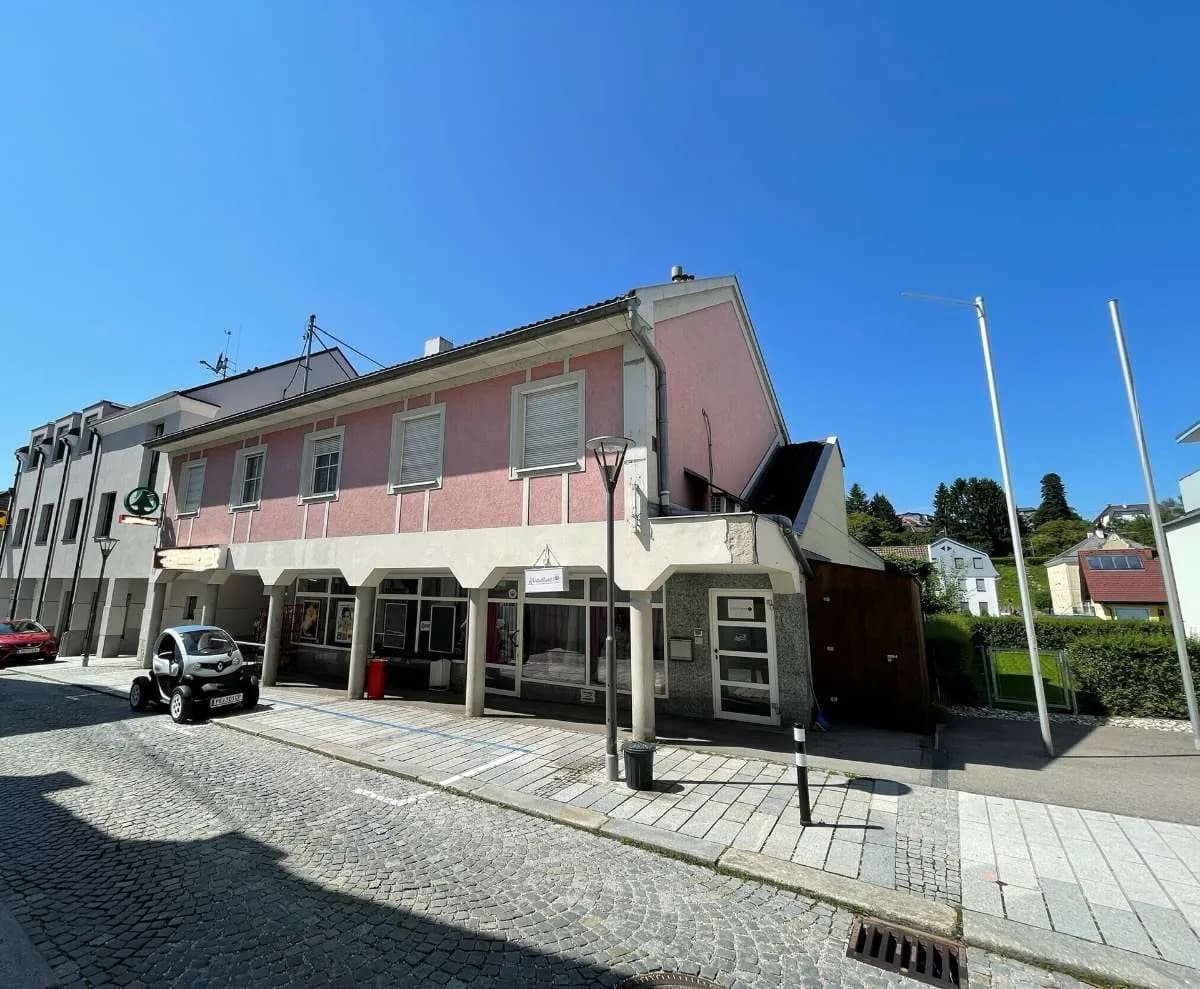 Gewerbeimmobilie kaufen in Perg – 1 535 m², € 485.000 – Bild 2 von 9