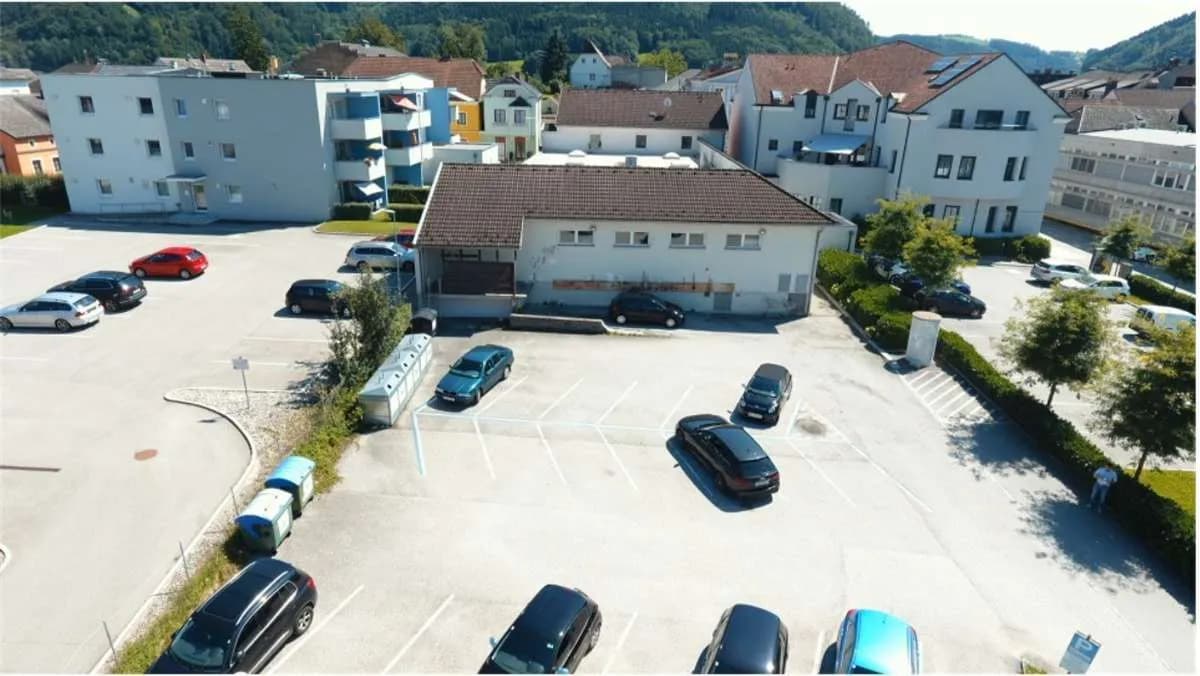 Gewerbeimmobilie kaufen in Perg – 1 535 m², € 485.000 – Bild 3 von 9