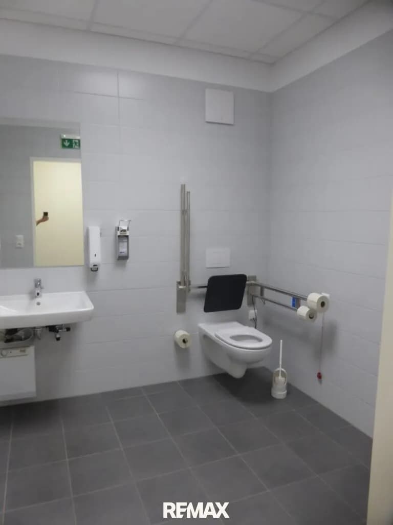5-Zimmer-Gewerbeimmobilie mieten in Oberpullendorf – 223 m², € 2.289 – Bild 10 von 25