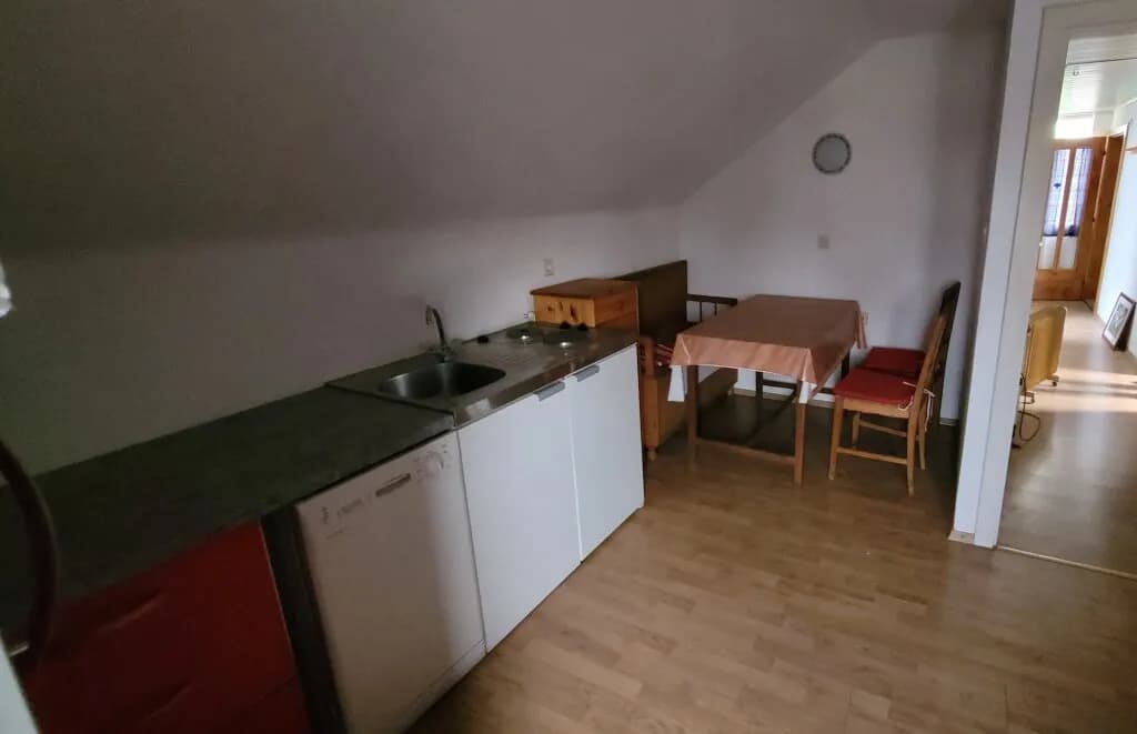 8-Zimmer-Haus kaufen in Krems Land – 265 m², € 290.000 – Bild 24 von 28