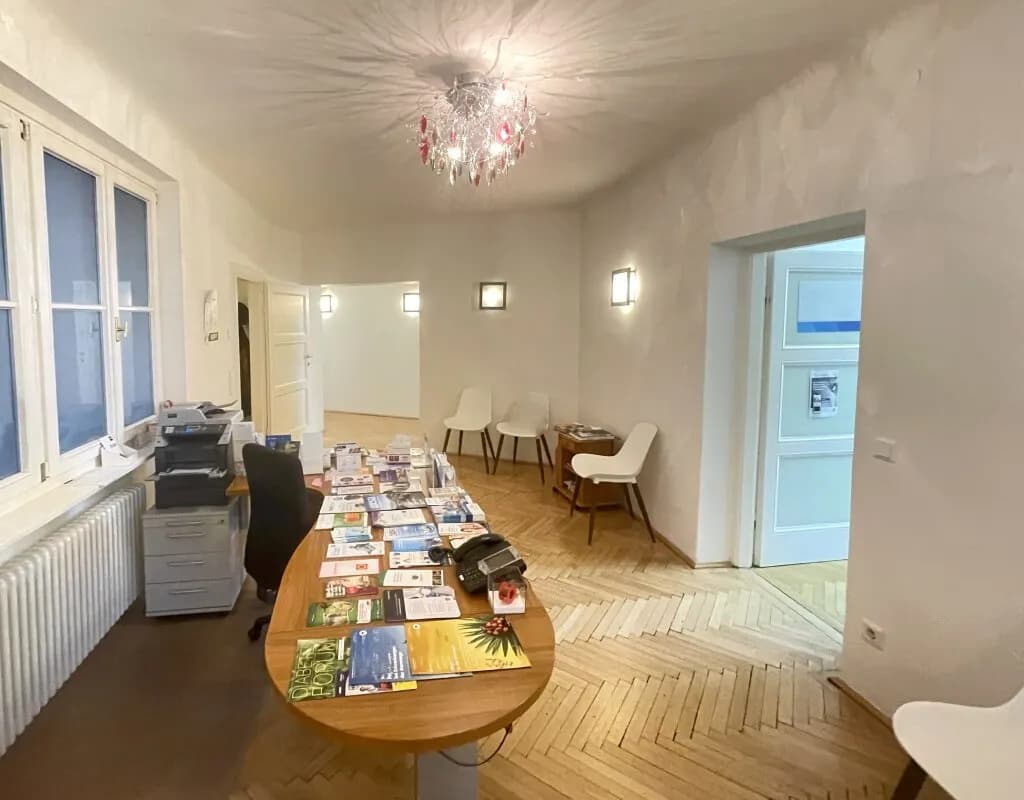 Gewerbeimmobilie mieten in Salzburg Stadt – 143 m², € 1.899