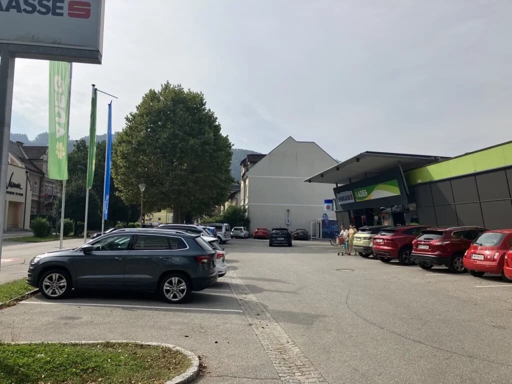 1-Zimmer-Gewerbeimmobilie mieten in Wolfsberg – 380 m², € 3.388 – Bild 3 von 12