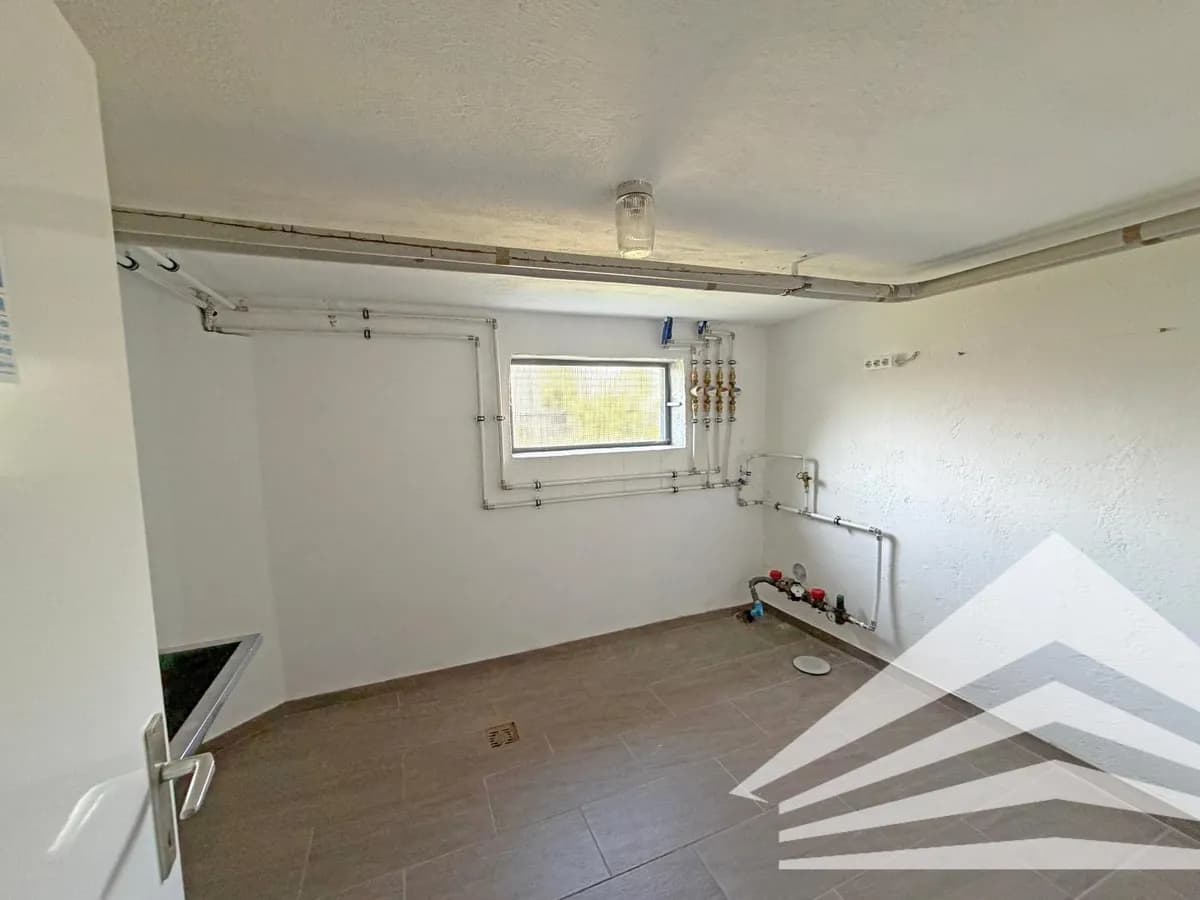6-Zimmer-Haus mieten in Linz – 141 m², € 2.130 – Bild 30 von 33