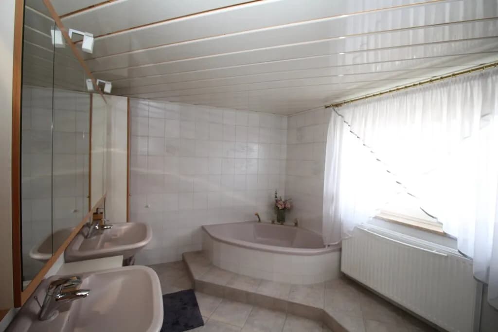 8-Zimmer-Gewerbeimmobilie kaufen in Freistadt – 269 m², € 570.000 – Bild 16 von 33