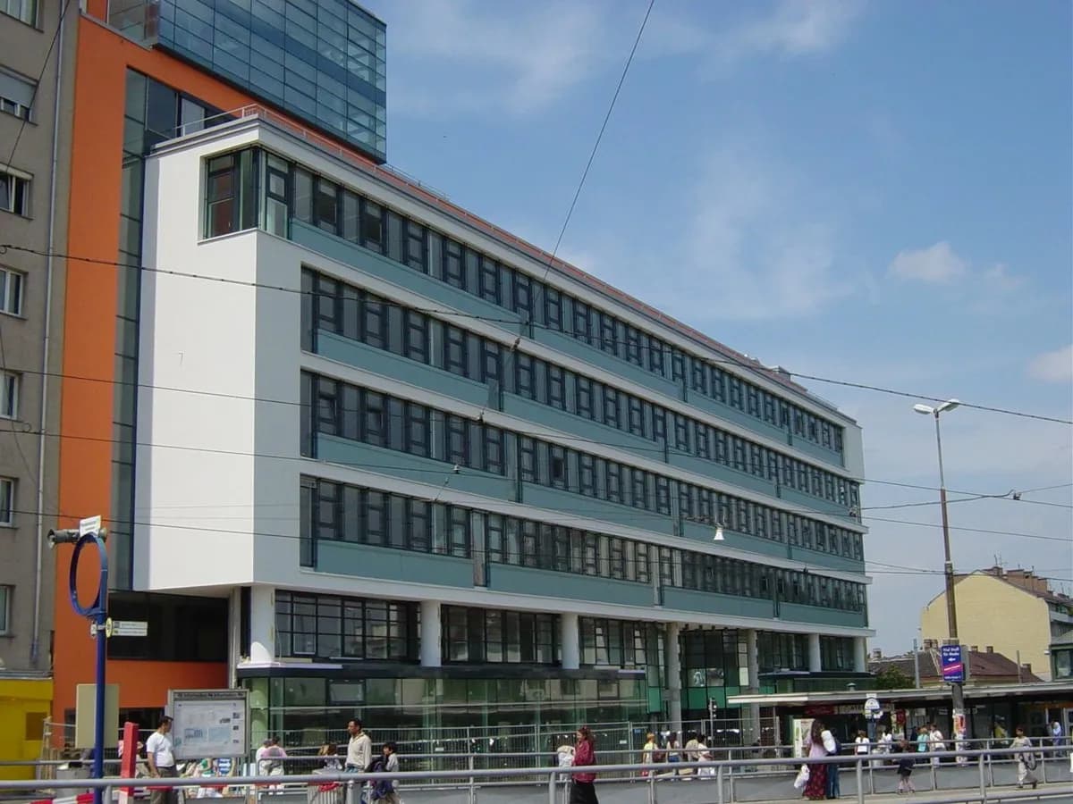 Gewerbeimmobilie mieten in Wien – 976 m², € 19.130