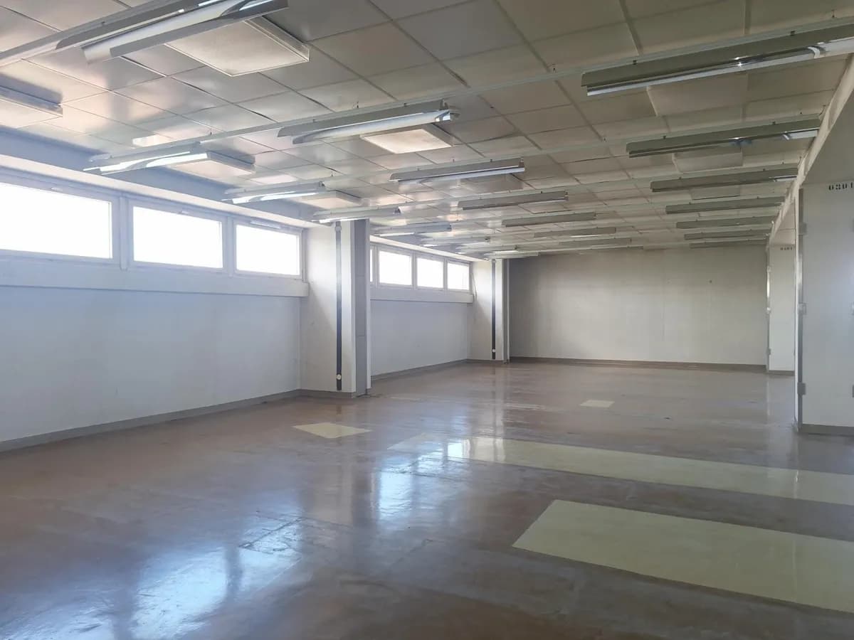 Gewerbeimmobilie mieten in Wien – 2 968 m², € 26.994 – Bild 9 von 12