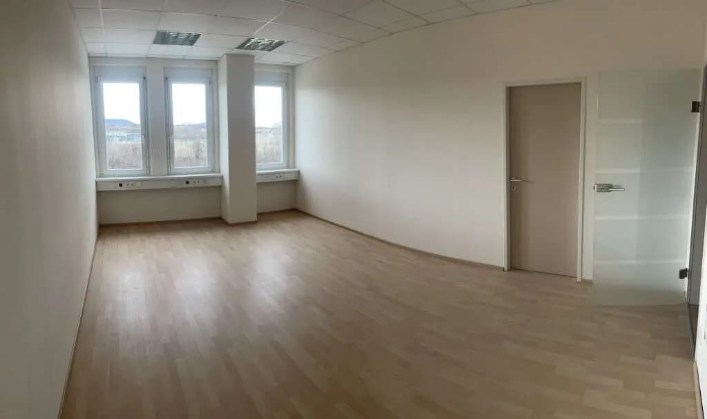 3-Zimmer-Gewerbeimmobilie mieten in Baden – 106 m², € 1.252 – Bild 6 von 7