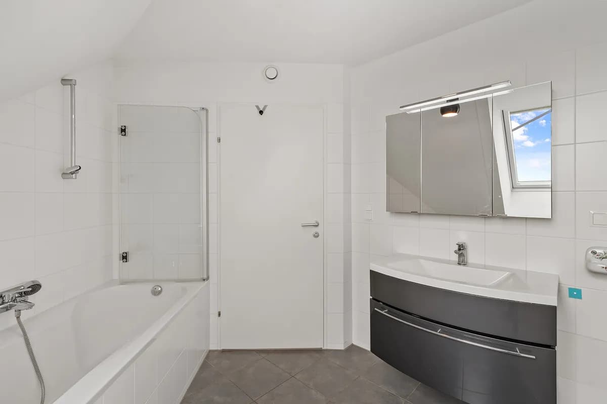 4-Zimmer-Wohnung kaufen in Baden – 155 m², € 495.000 – Bild 9 von 15
