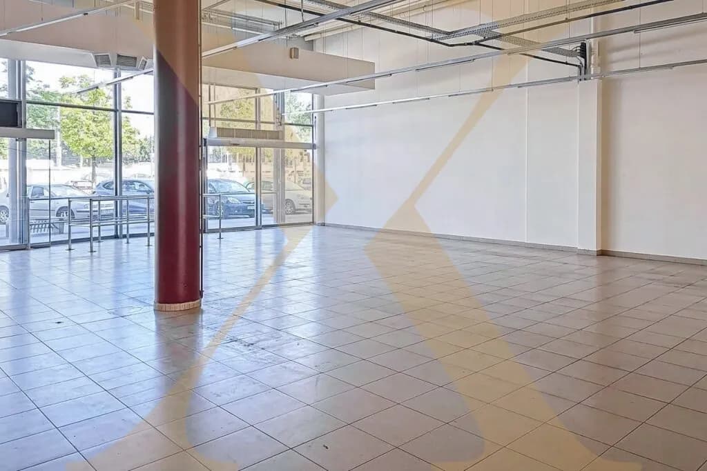 Gewerbeimmobilie mieten in Linz – 754 m², € 12.665