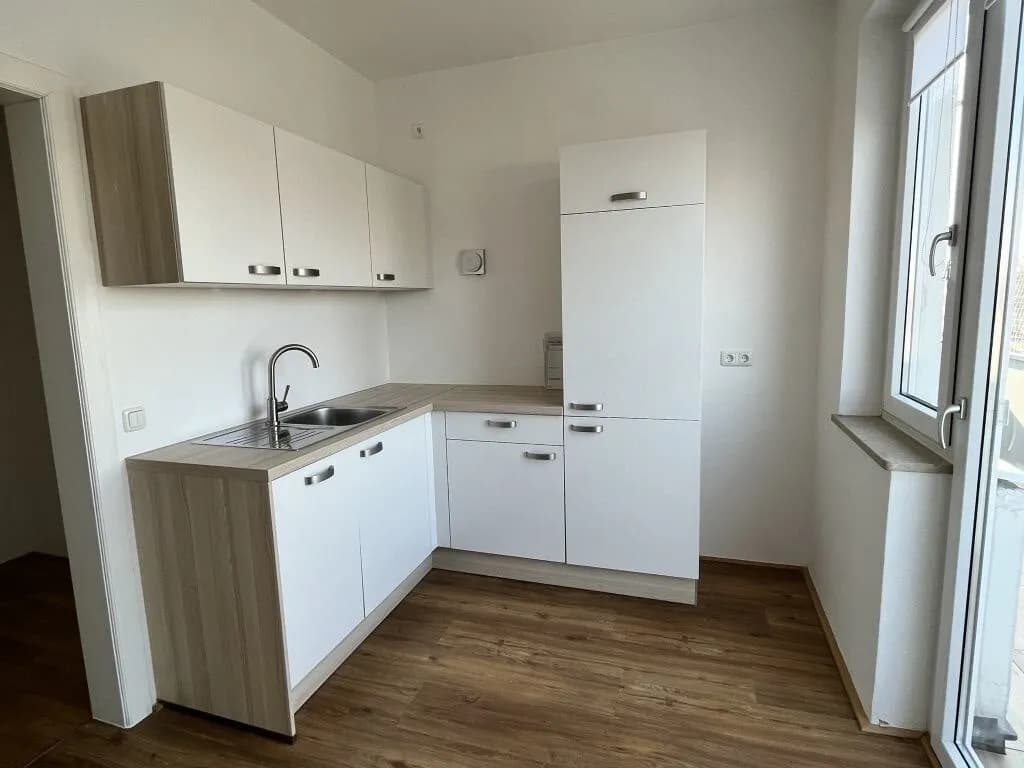 5-Zimmer-Gewerbeimmobilie mieten in Linz – 222 m², € 1.444 – Bild 8 von 20
