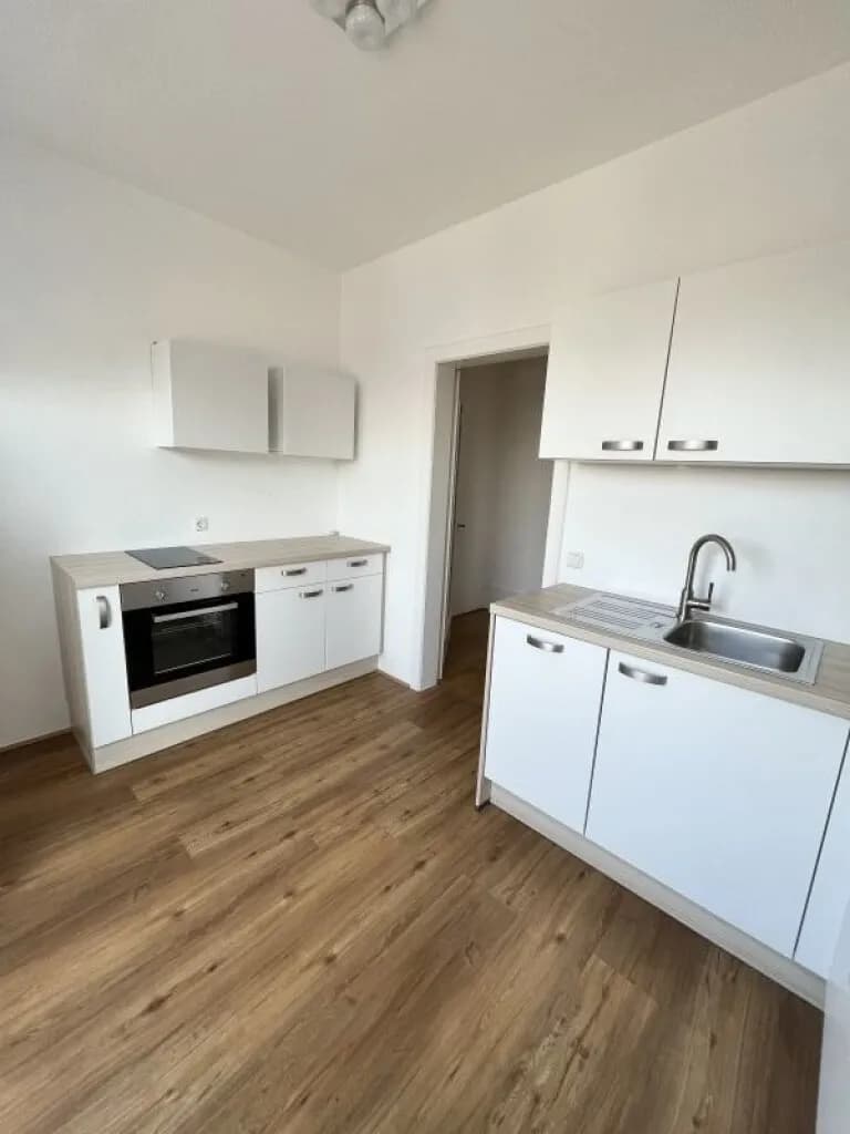 5-Zimmer-Gewerbeimmobilie mieten in Linz – 222 m², € 1.444 – Bild 12 von 20