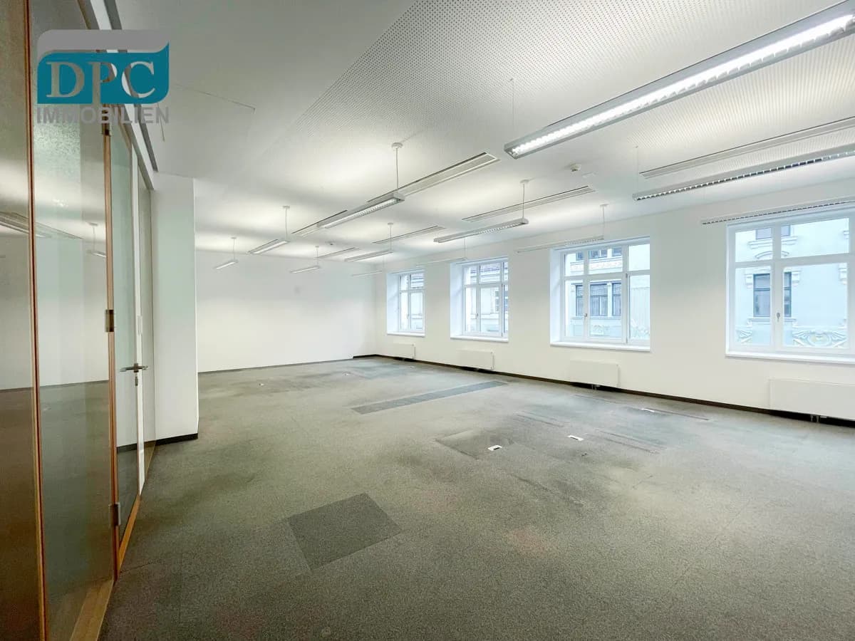Gewerbeimmobilie mieten in Wien – 638 m², € 17.996