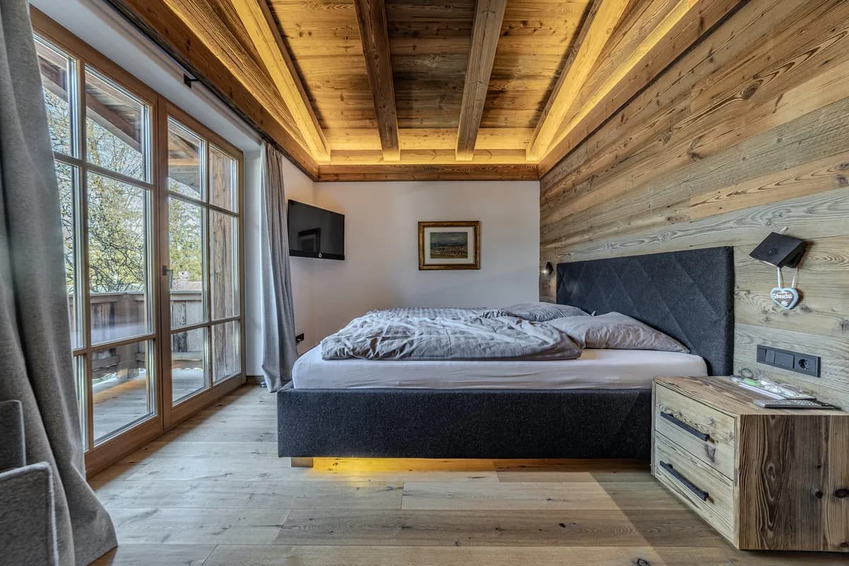 8-Zimmer-Immobilie kaufen in Kitzbühel – 317 m², € 6.400.000 – Bild 5 von 6