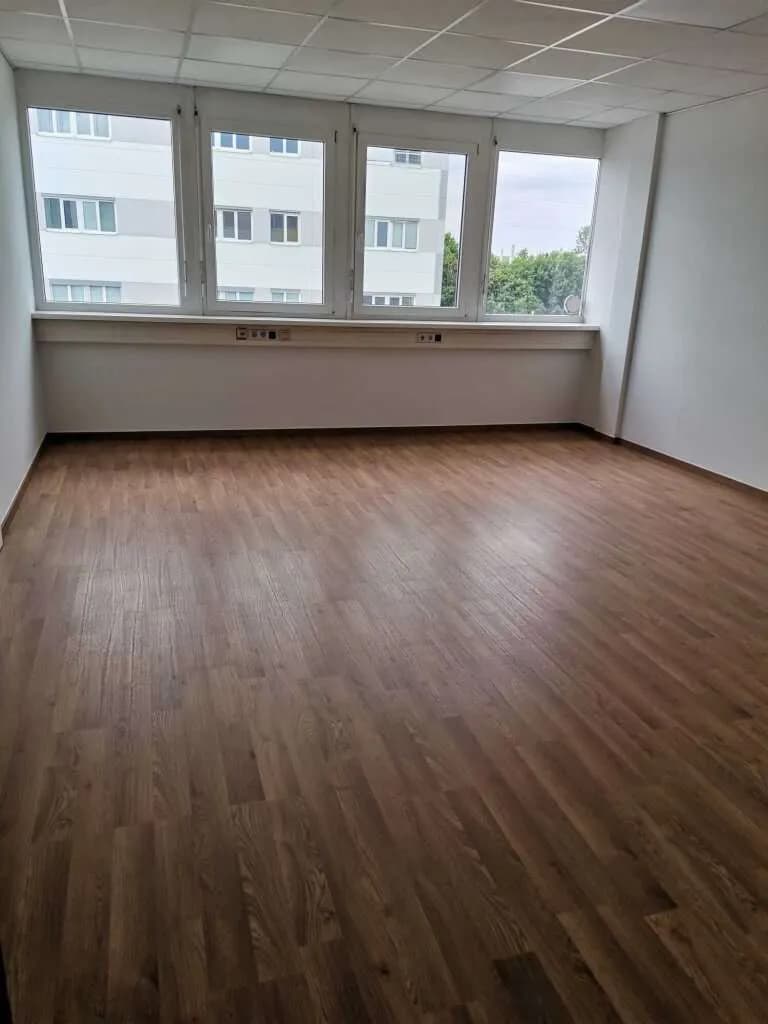 2-Zimmer-Gewerbeimmobilie mieten in Baden – 76 m², € 884 – Bild 5 von 7
