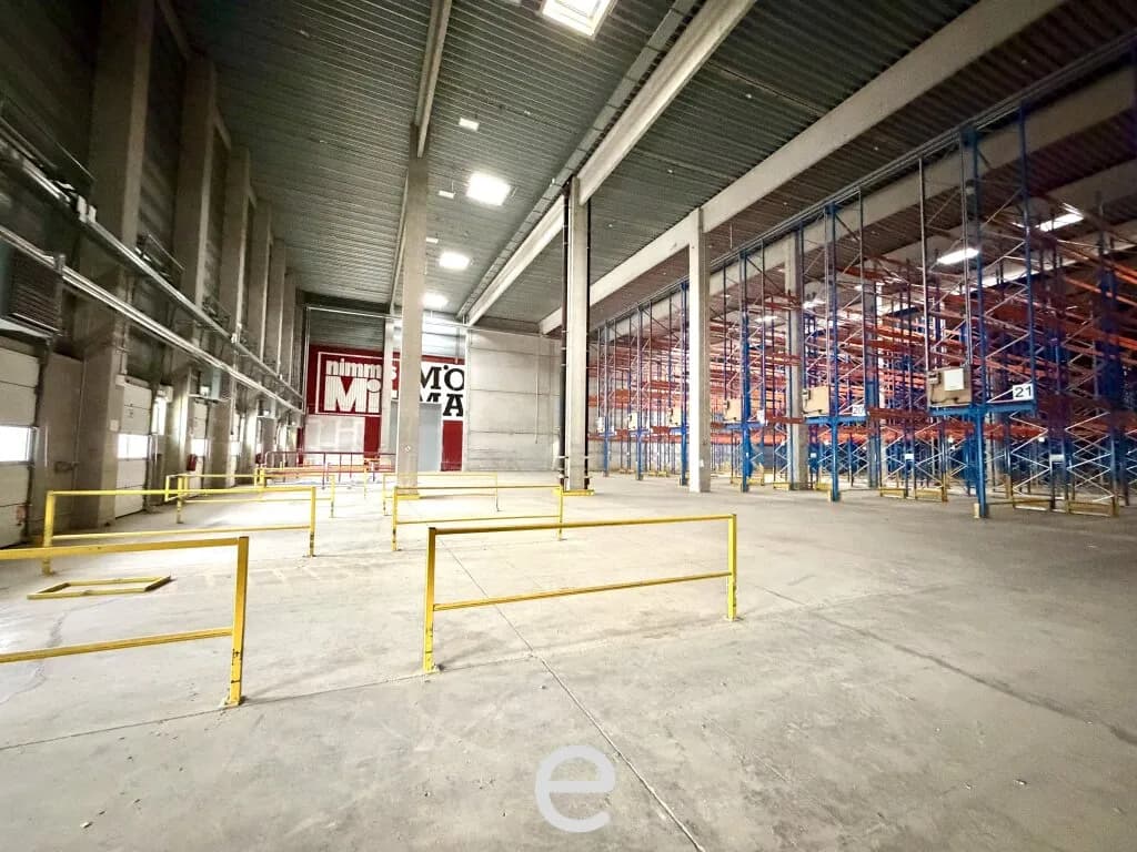 Gewerbeimmobilie mieten in Mödling – 1 906 m², € 7 – Bild 6 von 11