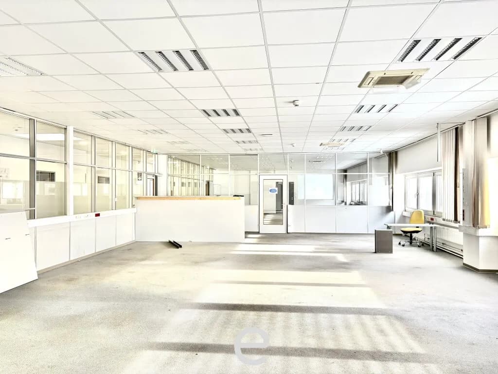 Gewerbeimmobilie mieten in Mödling – 1 906 m², € 7 – Bild 9 von 11