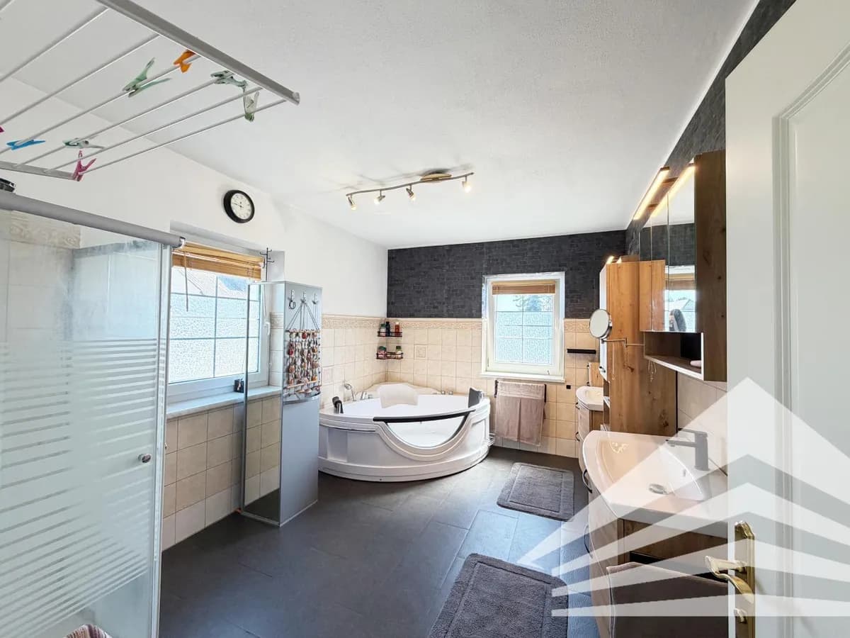 12-Zimmer-Haus kaufen in Linz – 260 m², € 849.000 – Bild 18 von 28