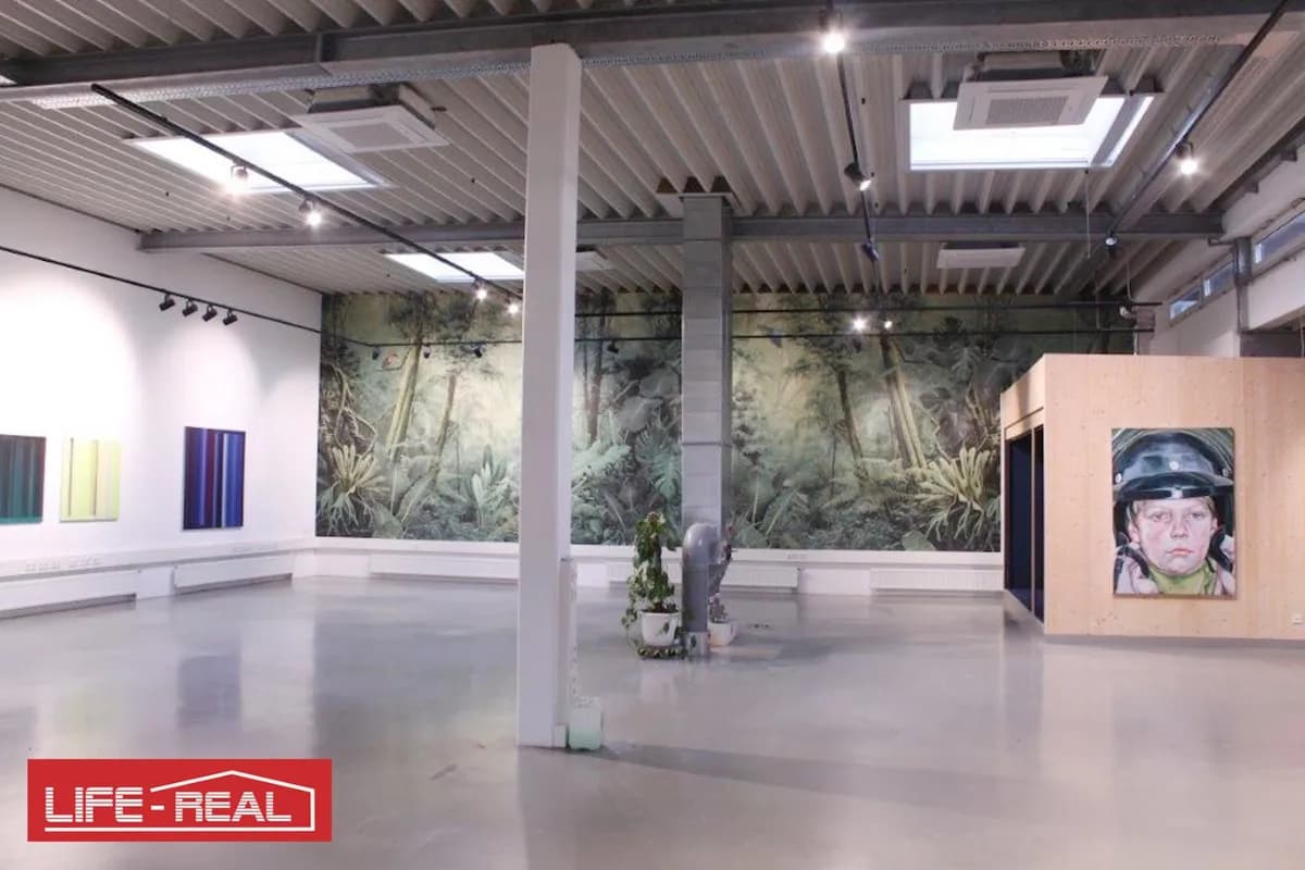 5-Zimmer-Gewerbeimmobilie mieten in Linz – 470 m², € 5.499 – Bild 1 von 27