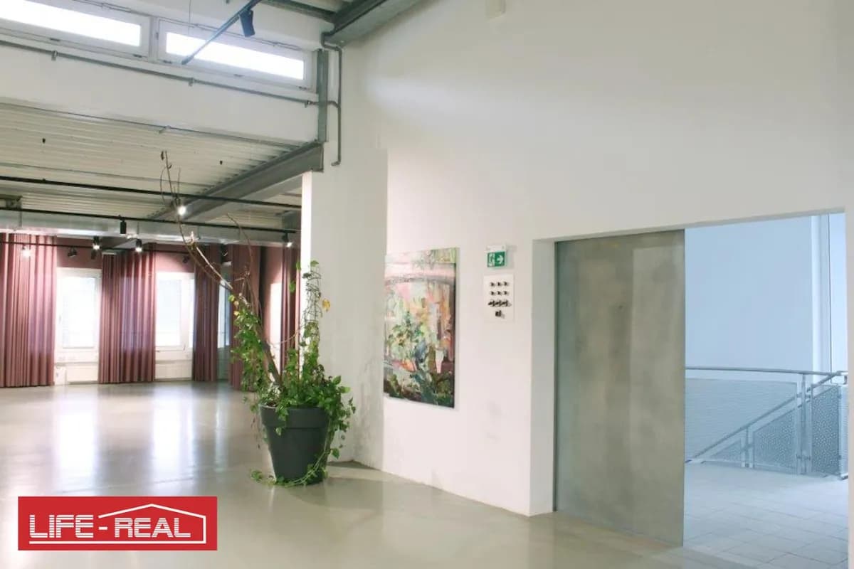 5-Zimmer-Gewerbeimmobilie mieten in Linz – 470 m², € 5.499 – Bild 2 von 27
