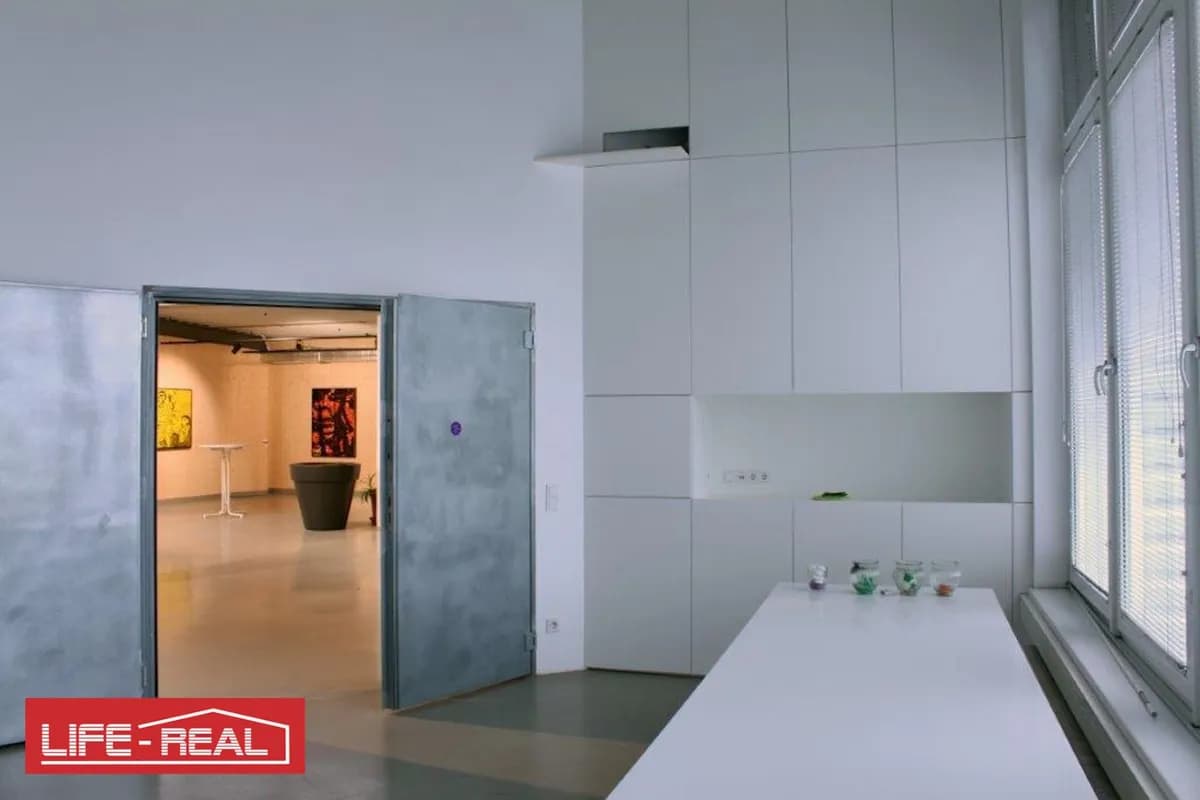 5-Zimmer-Gewerbeimmobilie mieten in Linz – 470 m², € 5.499 – Bild 23 von 27