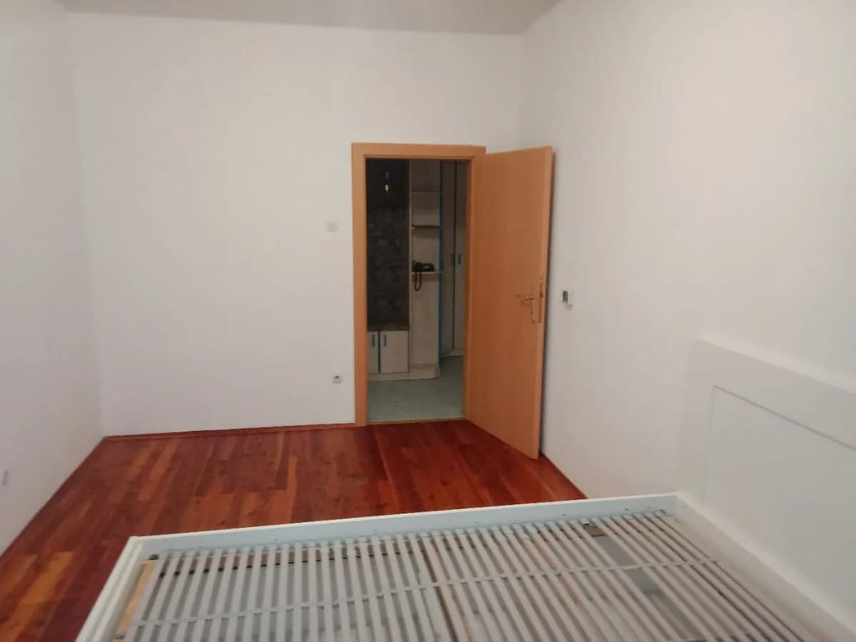 1-Zimmer-Wohnung mieten in Jennersdorf – 33 m², € 250 – Bild 12 von 13