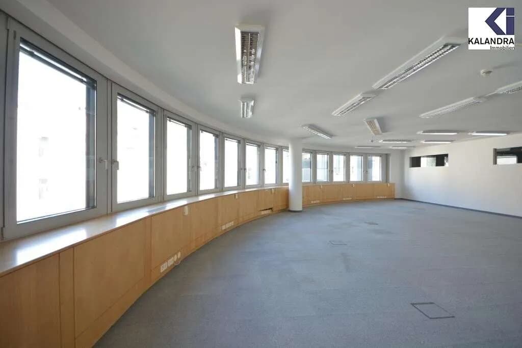 21-Zimmer-Gewerbeimmobilie mieten in Wien – 583 m², € 10.424 – Bild 2 von 20
