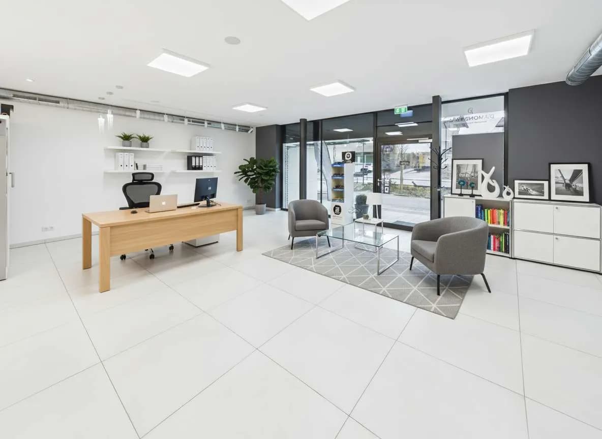 Gewerbeimmobilie kaufen in Zell am See – € 470.000 – Bild 2 von 8