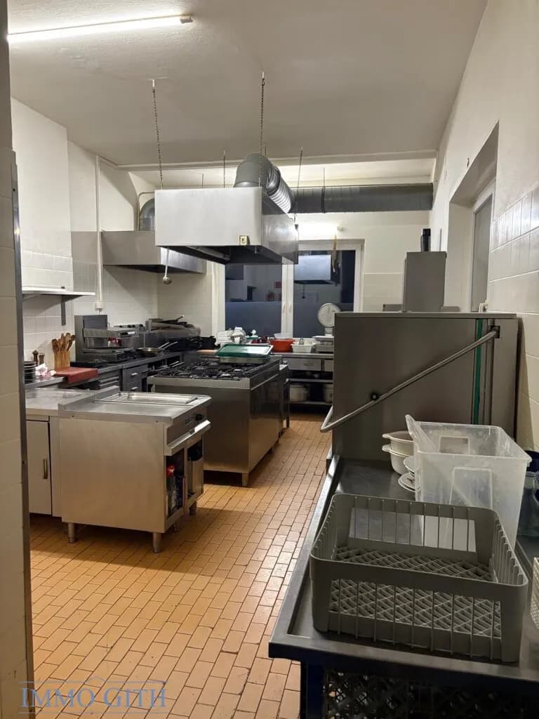 15-Zimmer-Gewerbeimmobilie kaufen in Neunkirchen – 1 158 m², € 580.000 – Bild 62 von 73