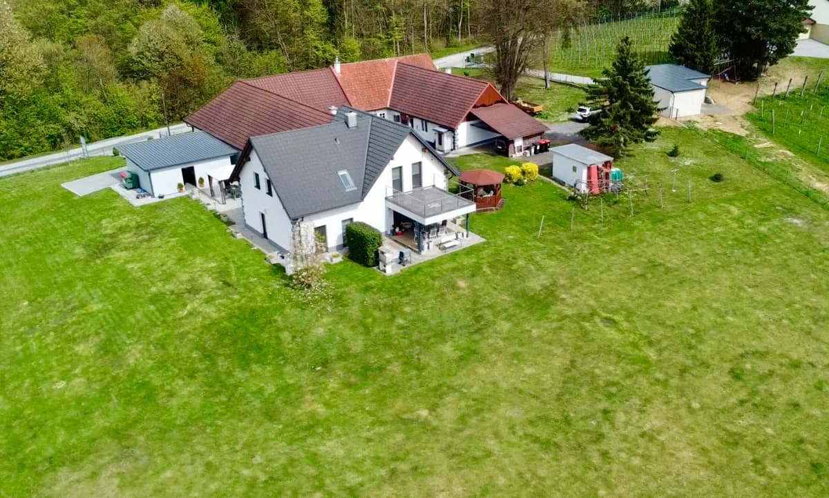 8-Zimmer-Haus kaufen in Jennersdorf – 336 m², € 969.000