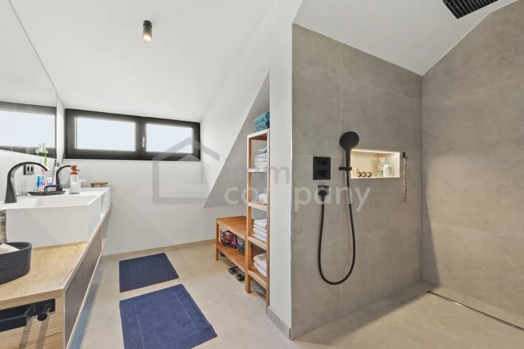 5-Zimmer-Immobilie kaufen in Baden – 226,79 m², € 1.920.000 – Bild 9 von 15