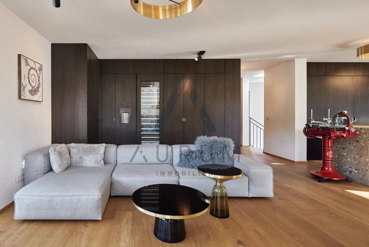 6-Zimmer-Haus mieten in Kitzbühel – 291 m², € 9.525 – Bild 3 von 28