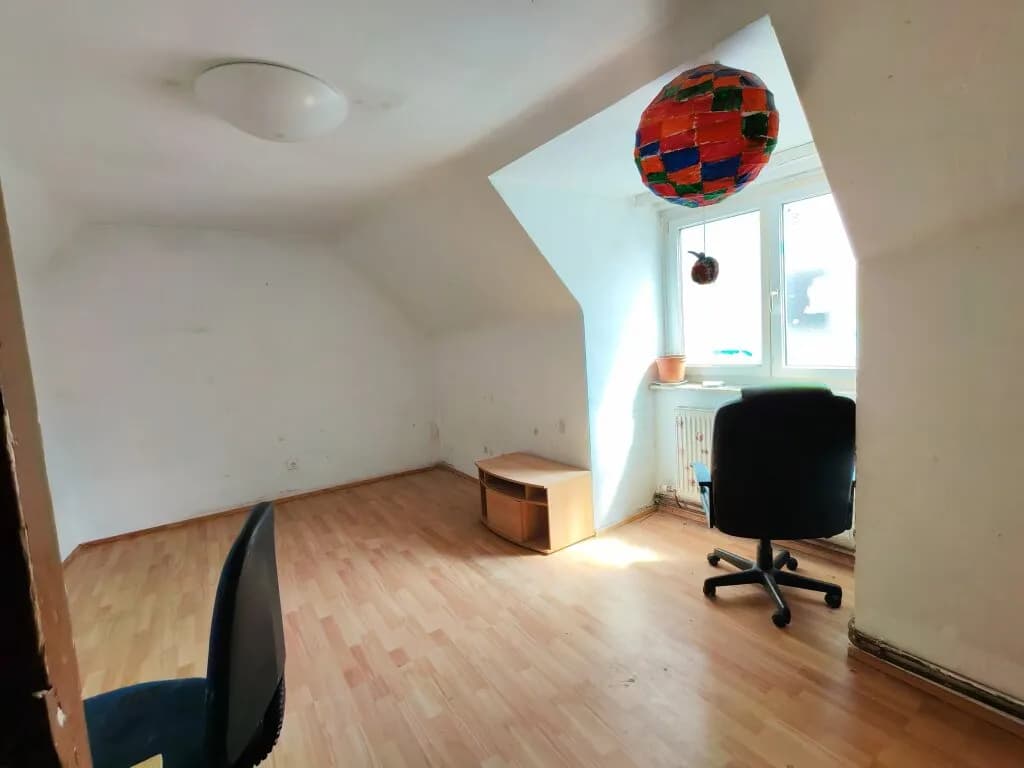 Haus kaufen in Eisenstadt – 150 m², € 220.000 – Bild 8 von 9