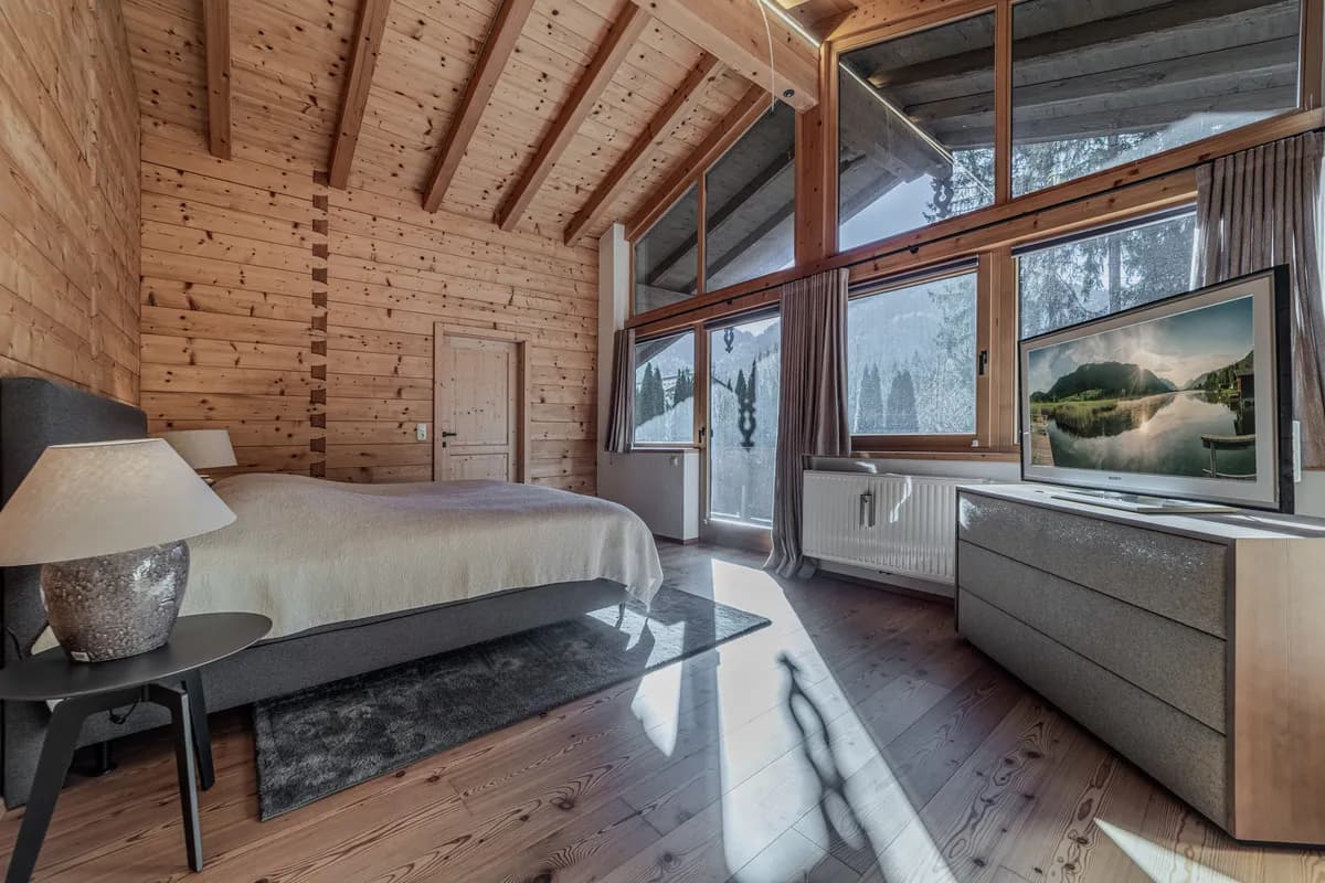6-Zimmer-Haus kaufen in Kitzbühel – 290 m², € 1.490.000 – Bild 3 von 4